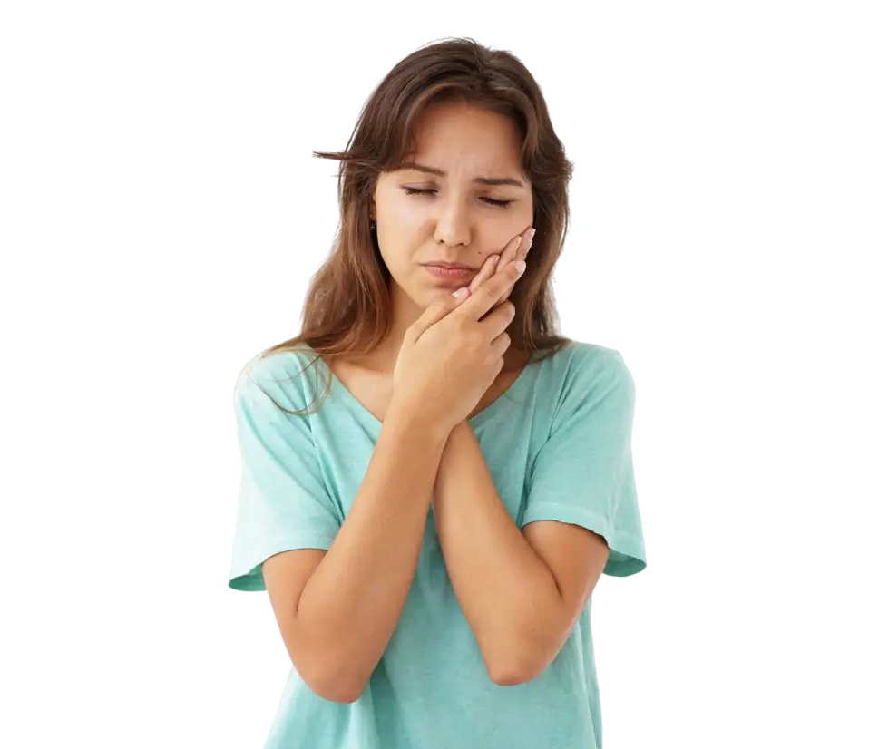 Menina com dor de dente precisando de uma emergência odontológica ou dentista de emergência